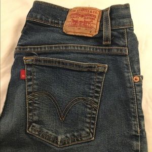LEVIS 550 RELAXED BOOT CUT Women’s Jeans ❤️